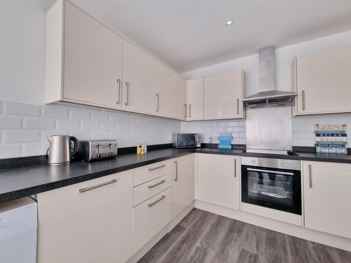 Dysa Promenade Apartments Μπλάκπουλ Εξωτερικό φωτογραφία